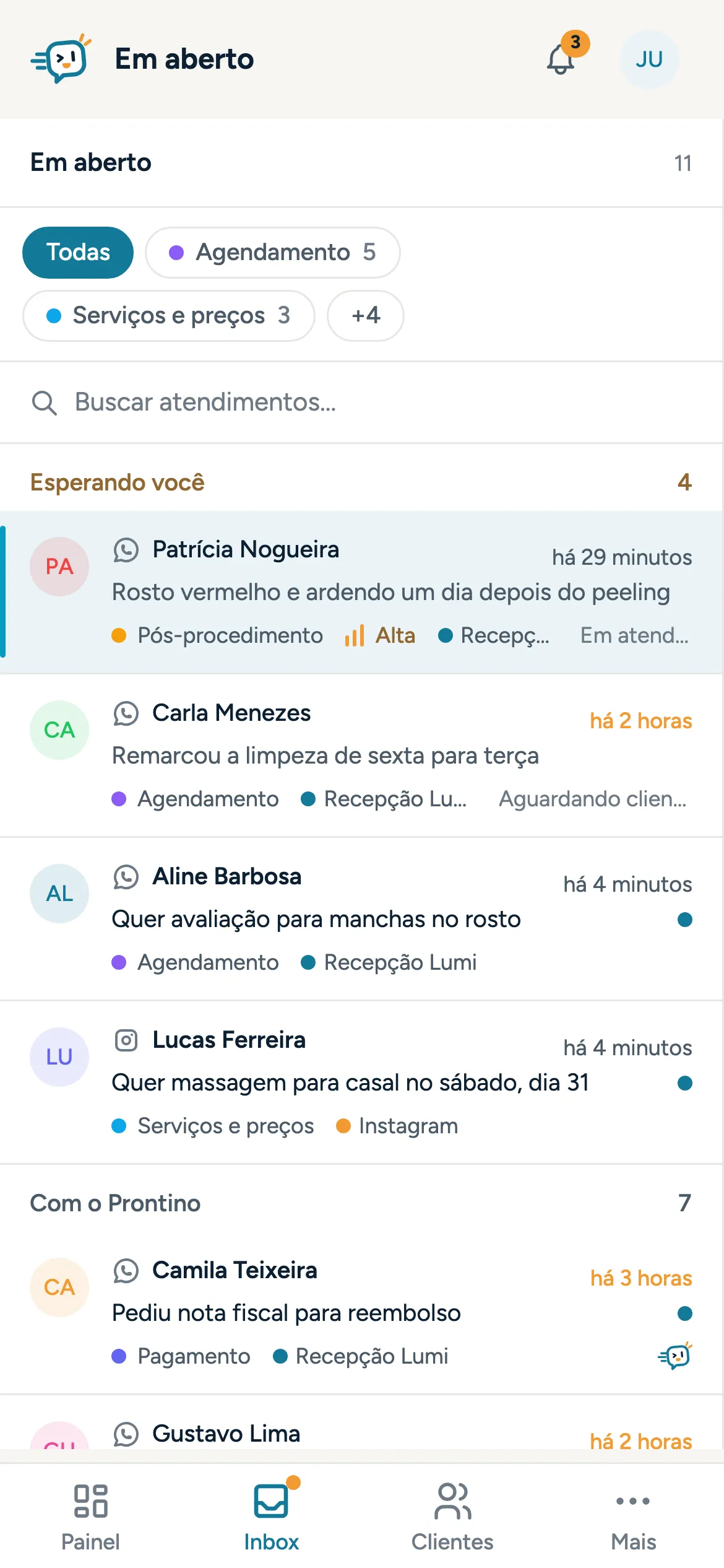 Lista de conversas do Prontino no celular